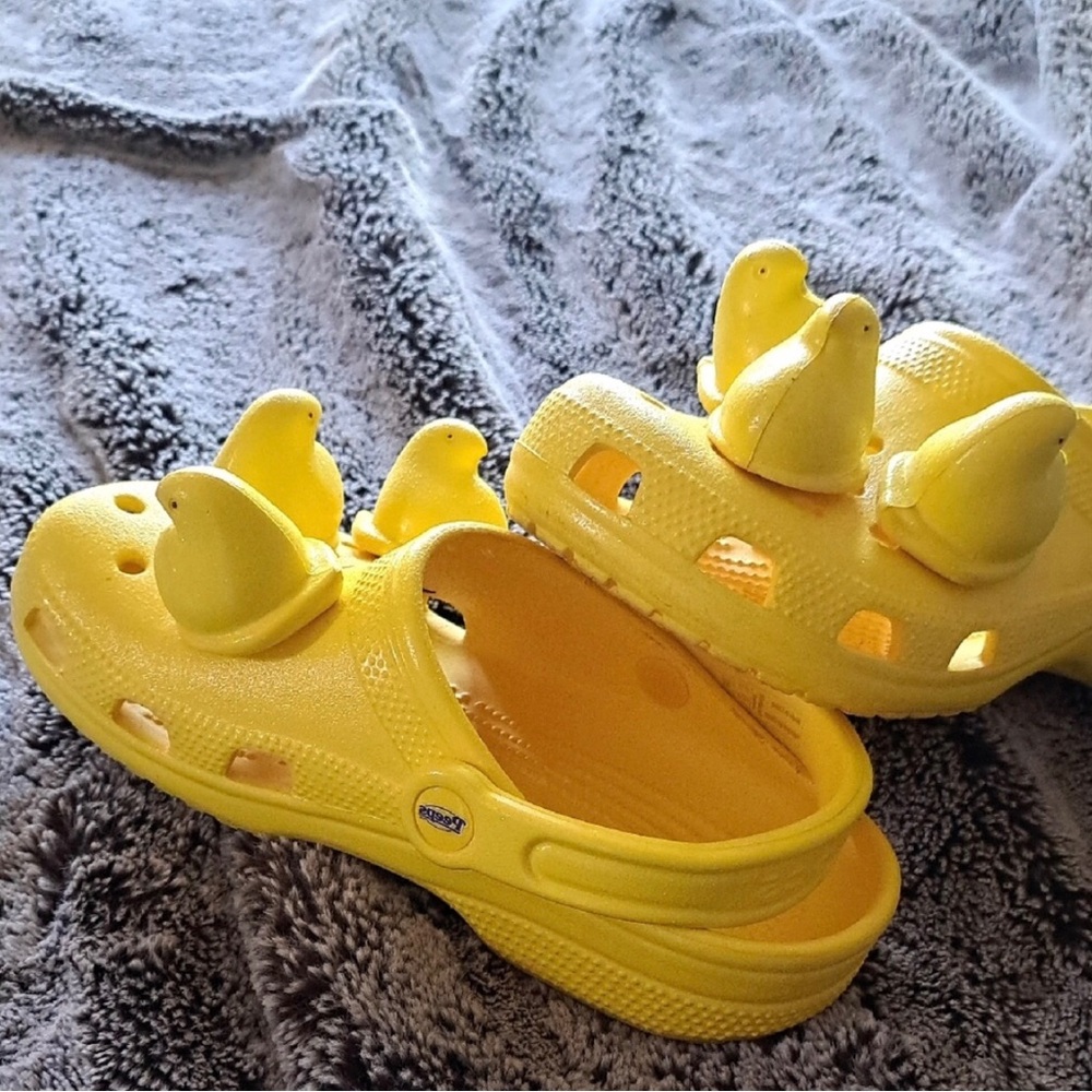 ❤️ CROCS ❤️ COLLECTION EXTREMELY RARE LIMITED EDITION PEEPS YELLOW 3D JIBBITZ . - Picture 12 of 12